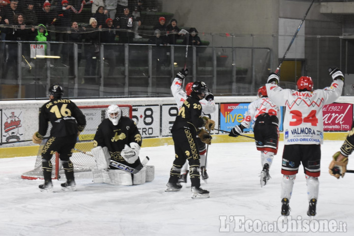 Hockey ghiaccio Ihl, una Valpe orgogliosa cede alla distanza al forte Aosta