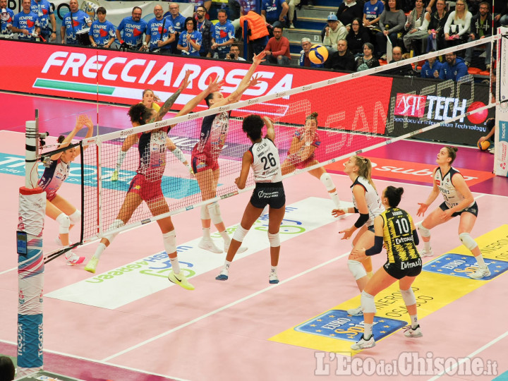 Volley A1 femminile, Pinerolo punita a domicilio da Bergamo: secco 0-3