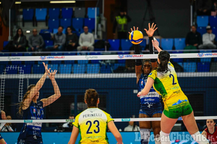 Volley A1 femminile, un buon Pinerolo insidia Milano nel primo set: 3-1 di Egonu e compagne