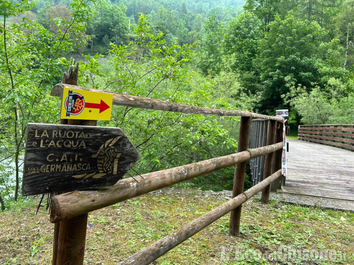 Marcia delle Valli Valdesi: 850 magliette fucsia sulle montagne di Massello