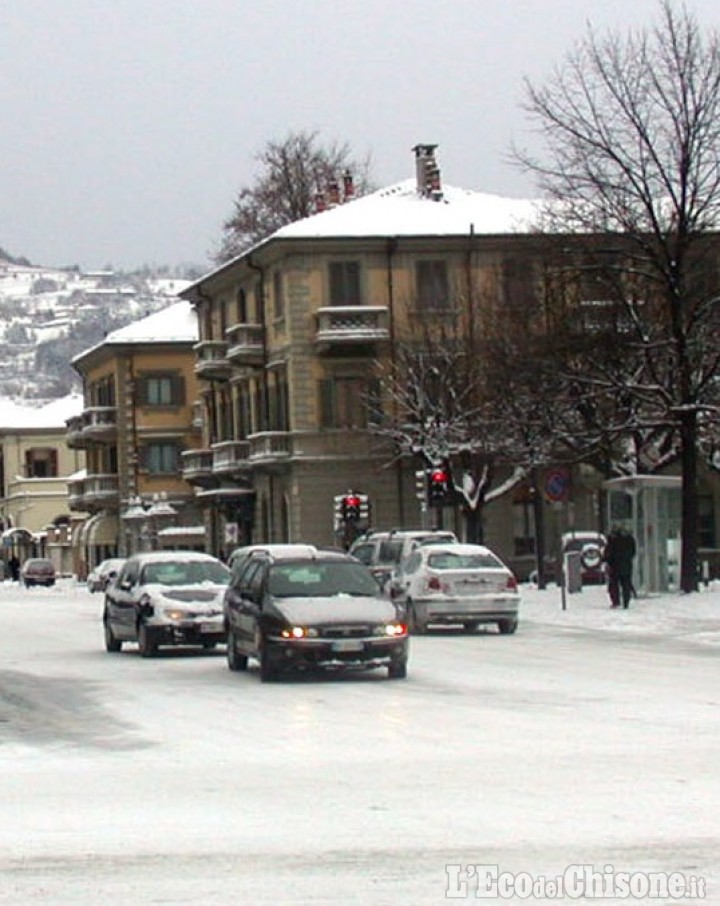 Viabilità invernale: obbligo di gomme da neve o catene a bordo