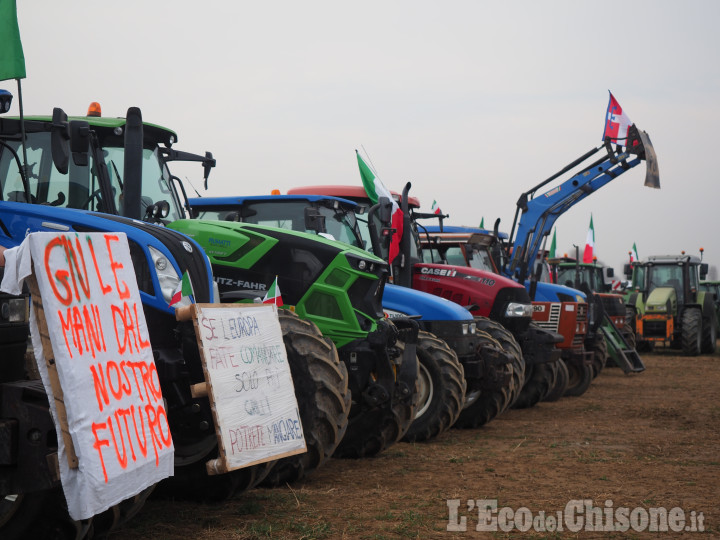 Continua il presidio degli agricoltori piemontesi: le ragioni della protesta
