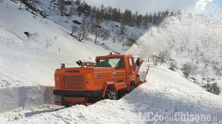 Fabio Aru lascia Sestriere e vola a Gerusalemme per il via del Giro, mezzi all&#039;opera per liberare la cima Coppi