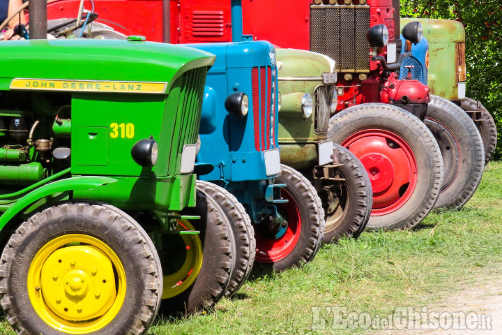 None: domenica Christmas Tractor Show