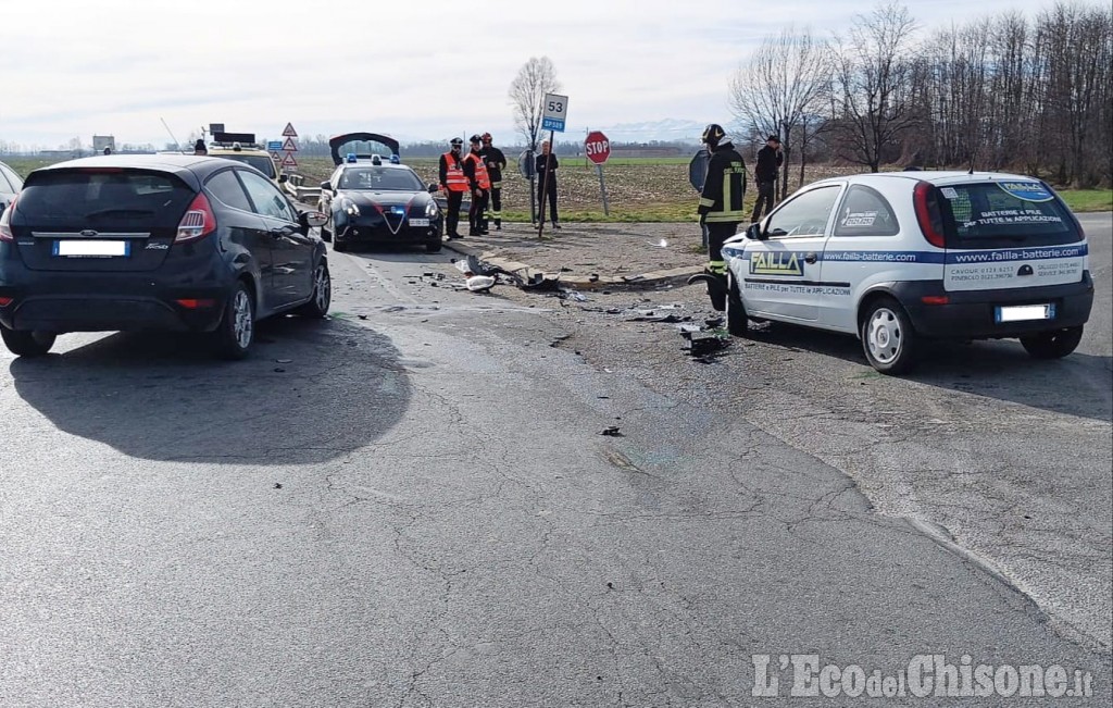 Revello, Incidente Sulla Provinciale 589: Tre Feriti Lievi | L'Eco Del ...