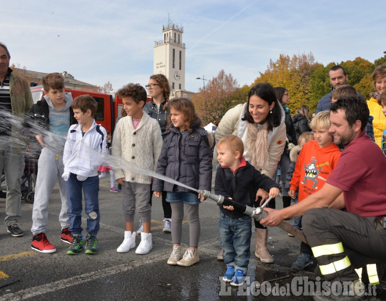 Pinerolo: un&#039;invasione di bambini a &quot;Pompieropoli&quot;