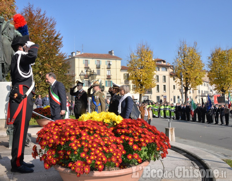 Pinerolo:Il giorno dei Santi ,Corteo per il 4 Novembre