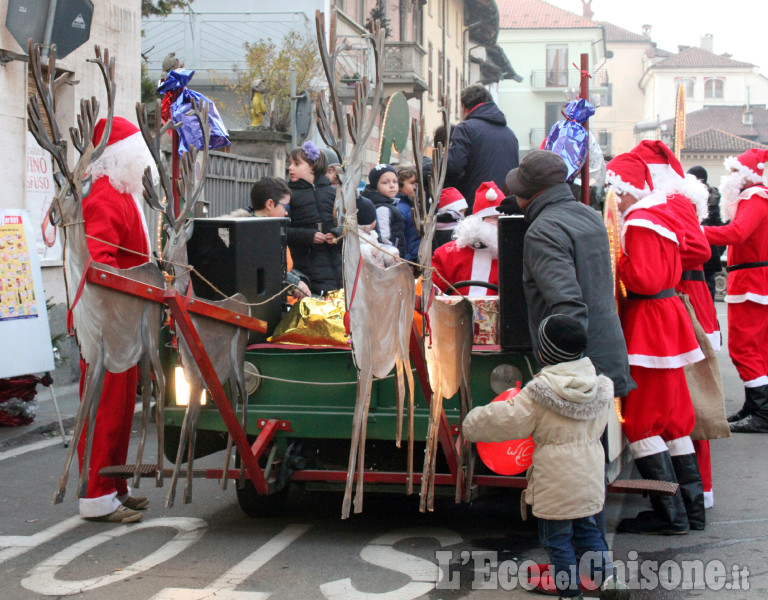 Vigone: una domenica con Babbo Natale