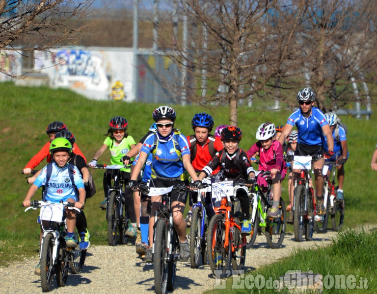 Pinerolo Bici al parco Olimpico con il Cai