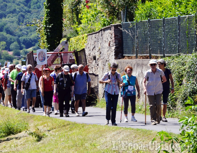 Pinerolo: pellegrinaggio con il vescovo a S. Maurizio