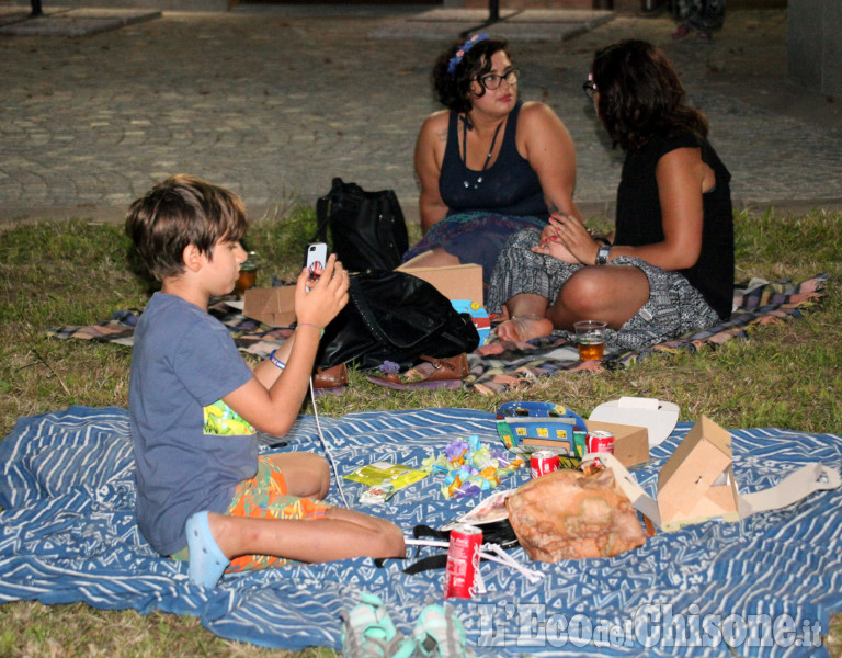 Nichelino: picnic hippie al Centro giovani