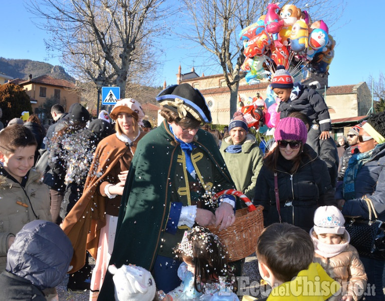 Roletto: Carnevale in piazza