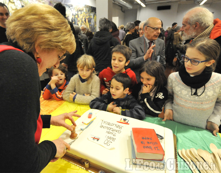 Torre Pellice: festa per i 20 anni della biblioteca Carlo Levi