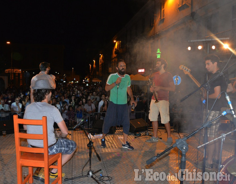 Pinerolo: Musica in Piazza Roma per la PMT