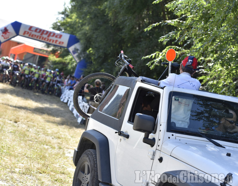 Torre Pellice: la &quot;Comba Oscura&quot; di mountain bike