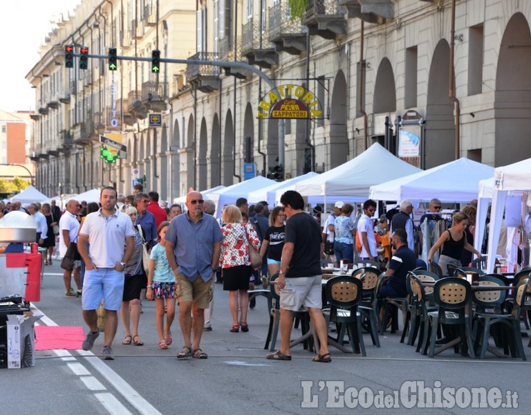 Notte bianca e &quot;vetrine&quot; in corso Torino 