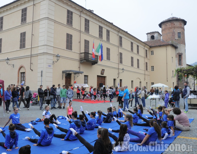 Revello: successo per&quot;Sportinpiazza&quot;