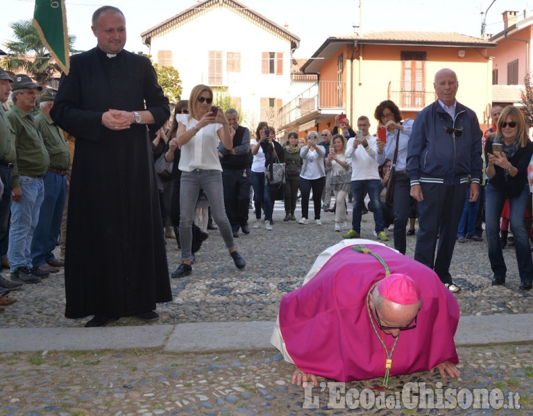 Pinerolo abbraccia il nuovo vescovo Mons. Olivero