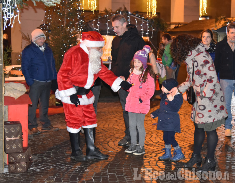 Pinerolo : mercatini di Natale nel centro storico