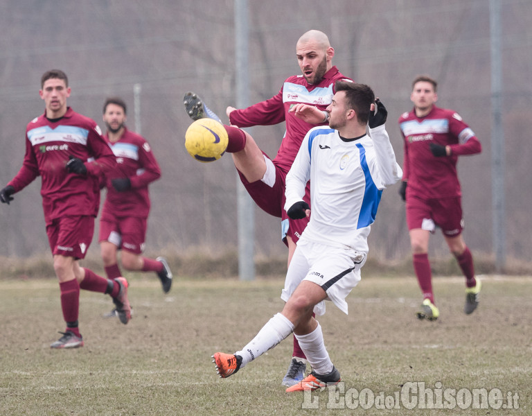 Calcio Prima categoria: derby ad occhiali in Val Chisone