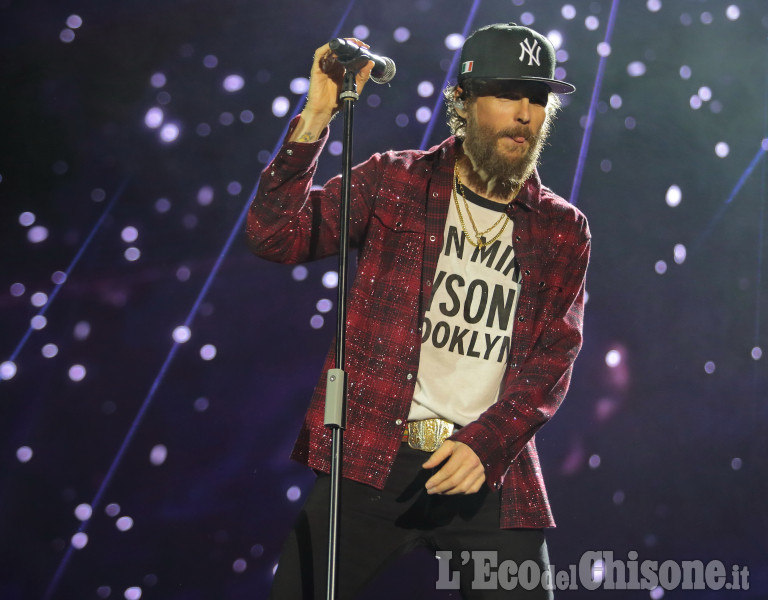 Jovanotti: le foto del concerto al Pala Alpitour di Torino