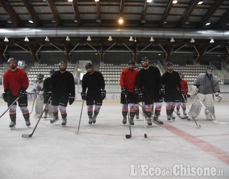 Primo allenamento per la Valpeagle di Hockey