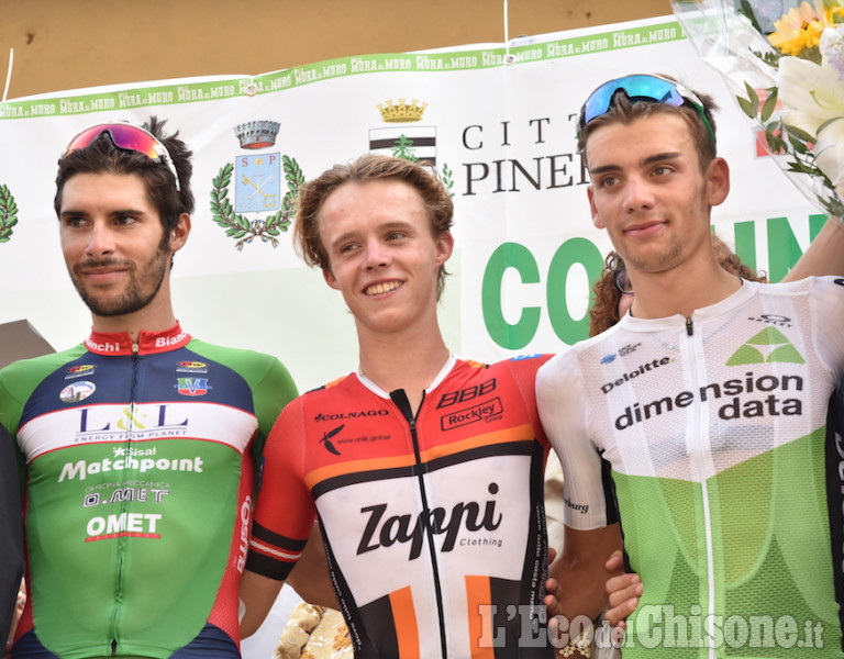 Frossasco, grande giornata di ciclismo pinerolese con Dalle Mura al Muro