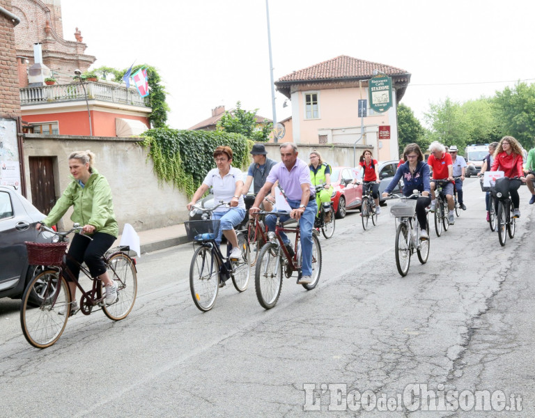 Piobesi: una partecipata pedalata Avis con le famiglie