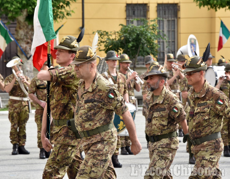 Pinerolo :Cerimonia per il rinnovo del Drappo della Bandiera e Festa del 3°Alpini