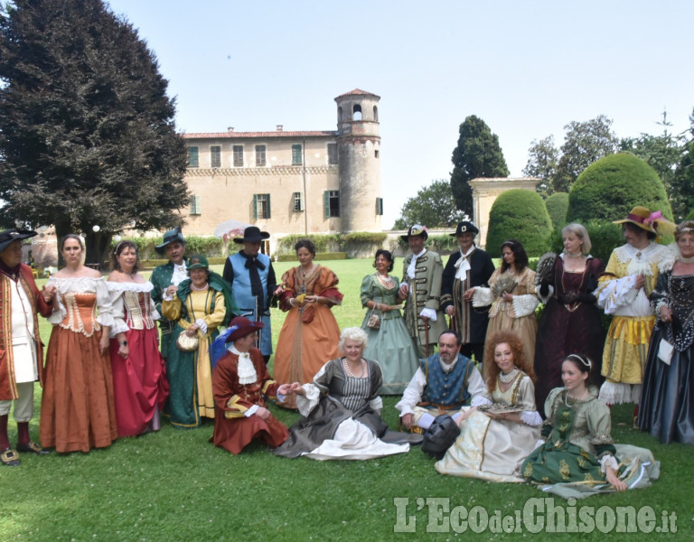 Osasco: visite al Castello con l&#039;Associazione culturale&quot; Maschera di Ferro&quot;