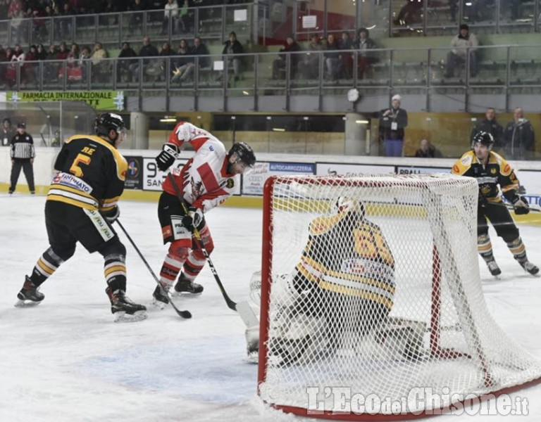 Hockey ghiaccio, al "Cotta MorandinI" torresi di scena contro Varese