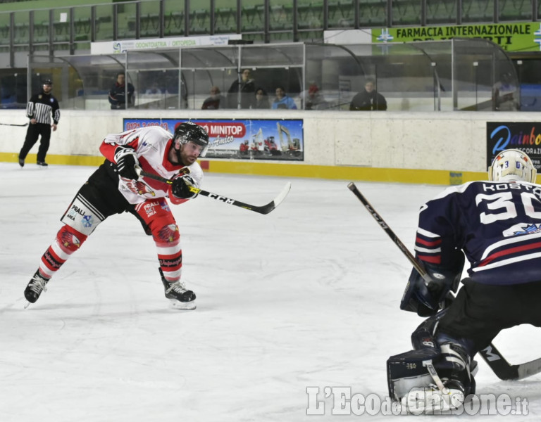 Hockey ghiaccio, nel deserto del "Cotta" dopo 40'Valpe avanti 3 a 1