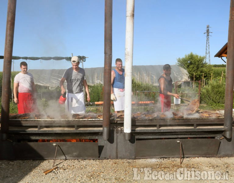 Castagnole,  Festa patronale in versione ridotta, carne take-away dalla Pro Loco 