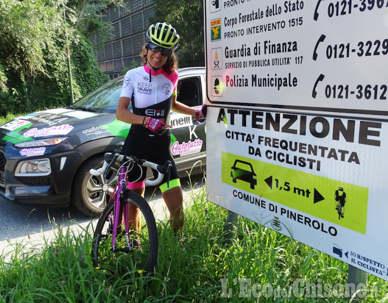 Paola Gianotti a Pinerolo, automobilisti rispettate i ciclisti