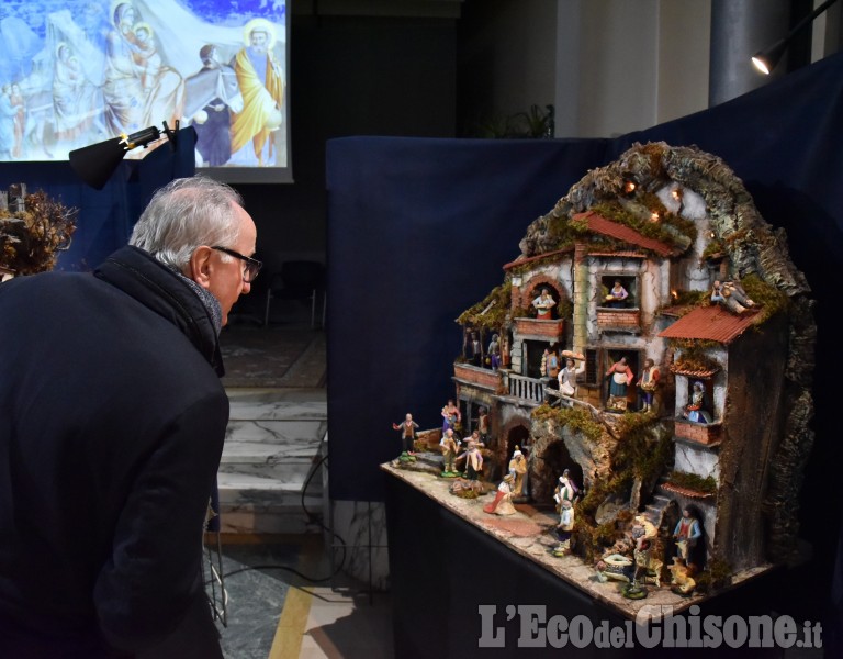 Pinerolo: Il Presepio fra i popoli del mondo