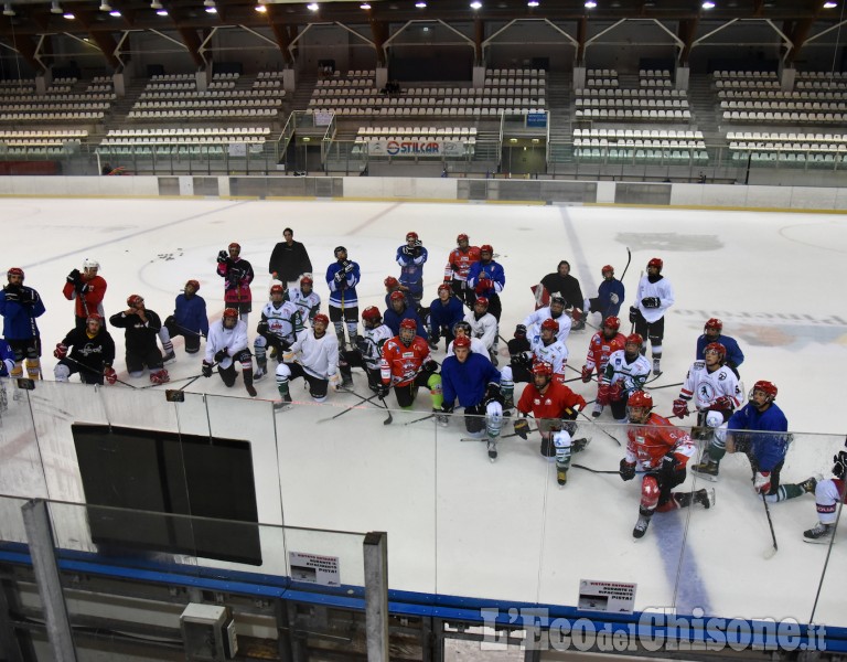 Hockey: Valpellice Bulldog sul ghiaccio a Pinerolo