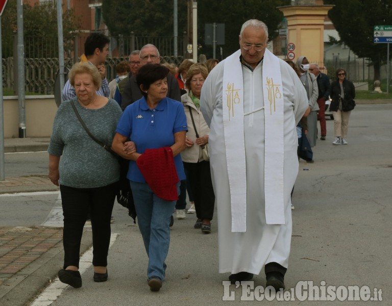 None: processione e messa alla chiesetta restaurata di San Sebastiano