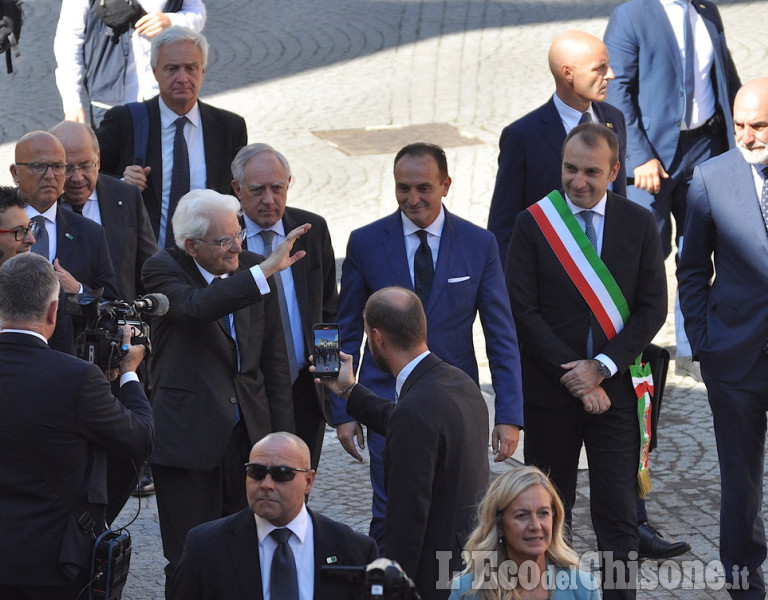 Le immagini: Mattarella a Torre Pellice, accolto dalle comunità del Pinerolese