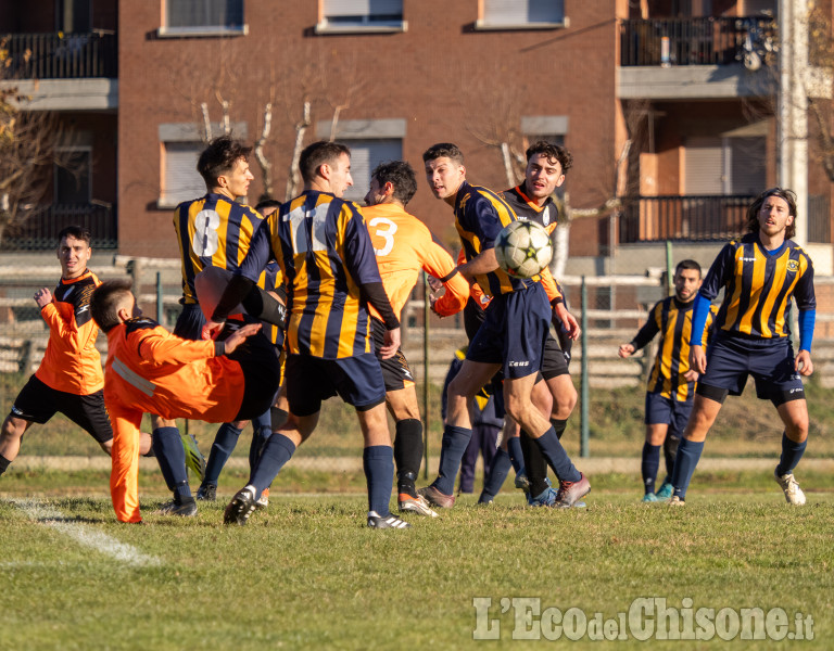 Calcio Seconda categoria: Tetti Rivalta passa a Villar Perosa