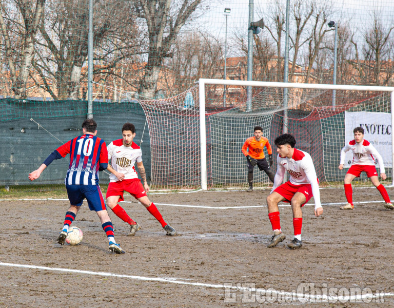 Calcio: il derby di Nichelino va al Garino, che resta primo