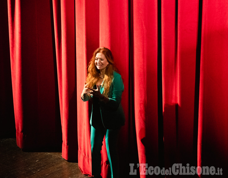 Violenza sulle donne: a Pinerolo lo show e il talk di Alleati con te al Teatro Sociale