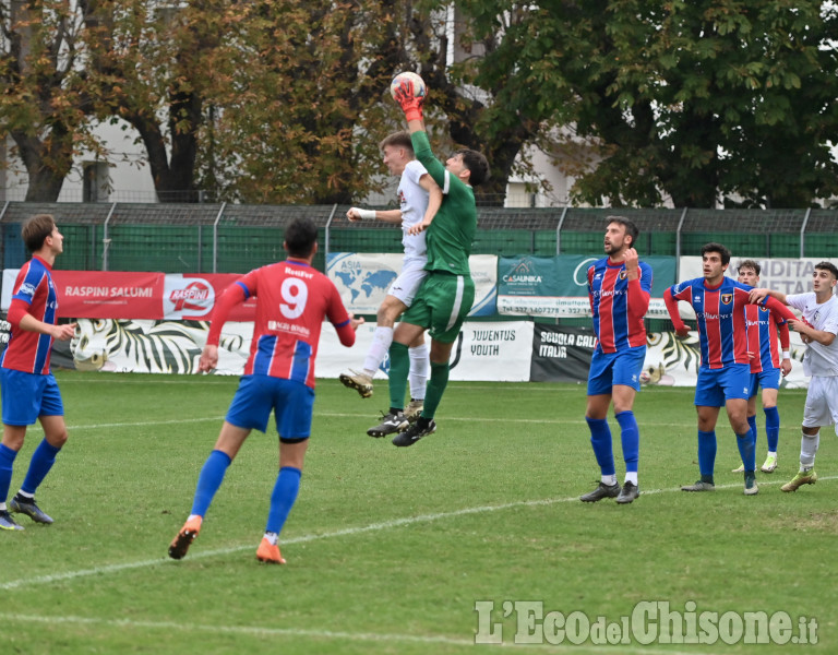 Calcio: Pinerolo alla prima sconfitta, poker Chisola, vince Cavour 