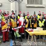 Pinerolo: La camminata dei Babbi Natale