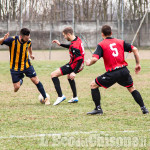 Calcio Seconda categoria: Tetti ferma Piossaschese