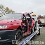 Piscina: scontro tra auto sulla Torino-Pinerolo, un ferito