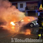 Bibiana: auto in fiamme in via Pinerolo, rogo domato dai Vigili del fuoco
