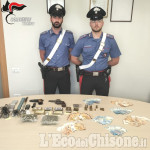 Operazione antidroga, a Piossasco quattro arrestati per detenzione di armi e sostanze stupefacenti
