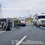 Orbassano: scontro tra tir e furgone in autostrada, tre i feriti