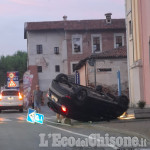 Cardè: auto ribaltata davanti alla chiesa