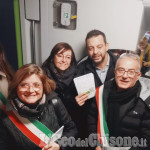 Treno Pinerolo-Torino, la protesta di Consiglieri Pd e sindaci per denunciare i disservizi della tratta. 